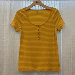 Old Navy Mustard Striped Short Sleeve Tee
